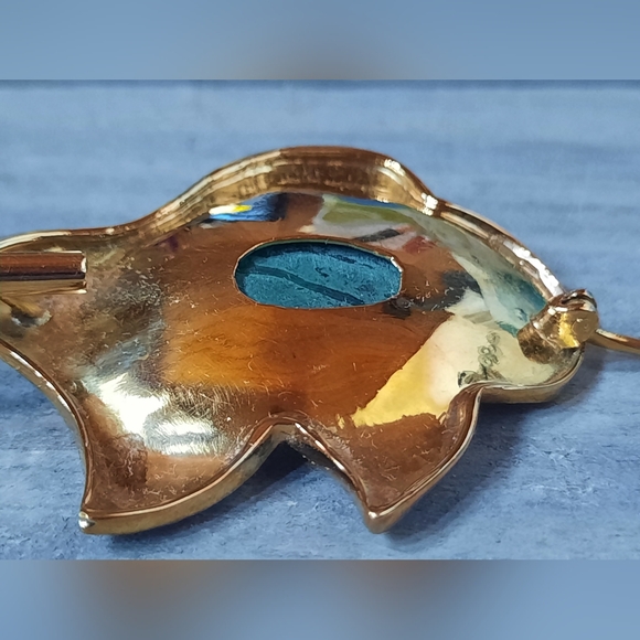 Vintage 18K Brushed Yellow Gold Custom Abstract Leaf Design Turquoise Brooch - Picture 14 of 16